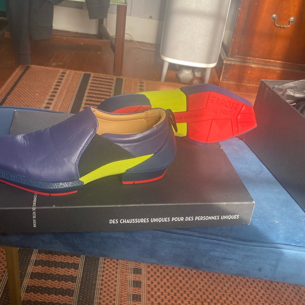 Manifold slip on plurality, fluevog